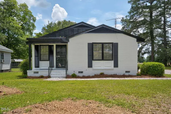 407 W Pippen Street, Whitakers, NC 27891