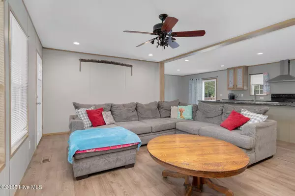 7022 Flower Hill RD, Middlesex, NC 27557