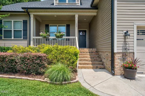 109 Box Elder Way, Zebulon, NC 27597