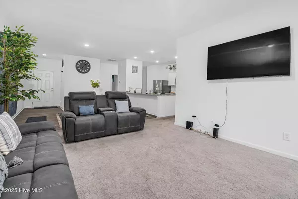 2903 Cliff CT W, Wilson, NC 27893