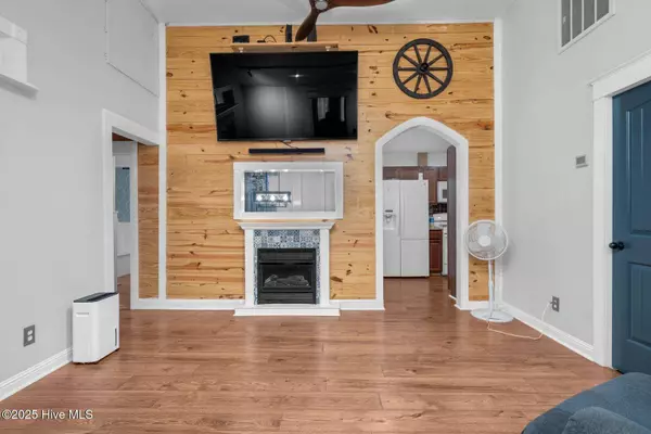 196 Red Wing DR, Louisburg, NC 27549