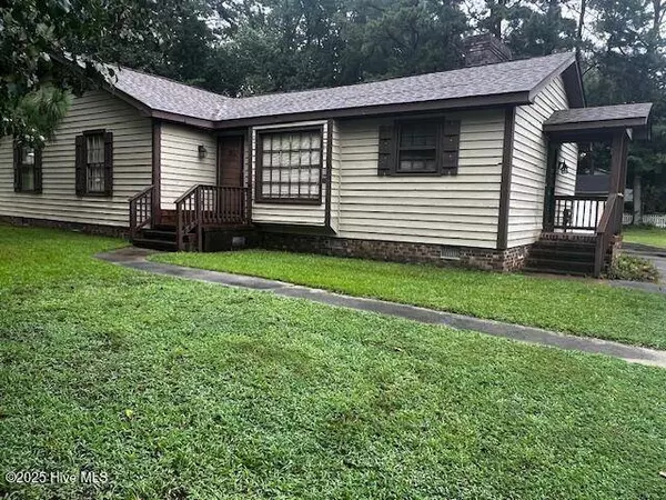 304 Foxhall DR, Rocky Mount, NC 27804