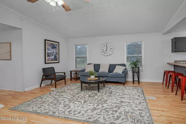 8011 Wiggins Mill RD, Lucama, NC 27851