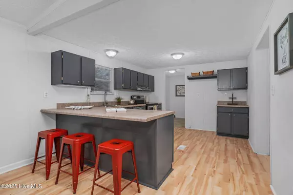 8011 Wiggins Mill RD, Lucama, NC 27851