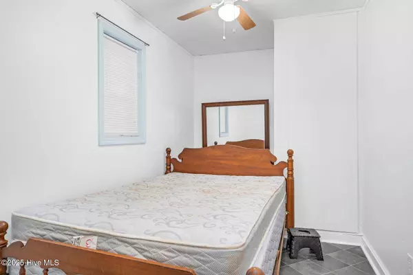 122 Natchez DR, Louisburg, NC 27549