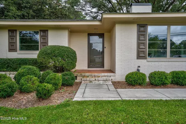 509 W Nash ST, Elm City, NC 27822