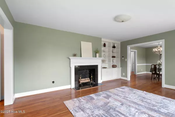 509 W Nash ST, Elm City, NC 27822