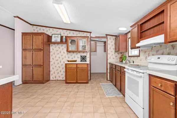 6769 Speights Chapel RD, Whitakers, NC 27891