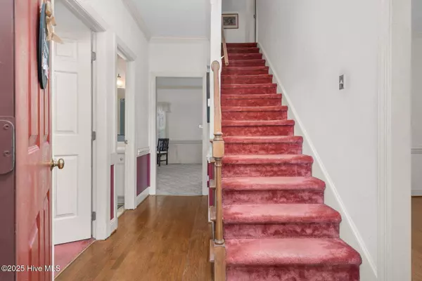 1704 Old Barn RD, Rocky Mount, NC 27804