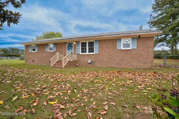 5493 Pine ST, Bailey, NC 27807