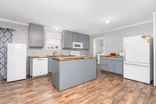 1056 Nc 58, Castalia, NC 27816