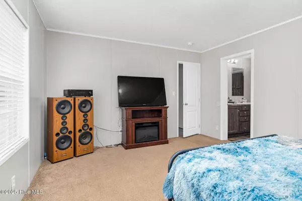 1056 Nc 58, Castalia, NC 27816