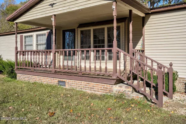 11972 Straight Gate RD, Whitakers, NC 27891