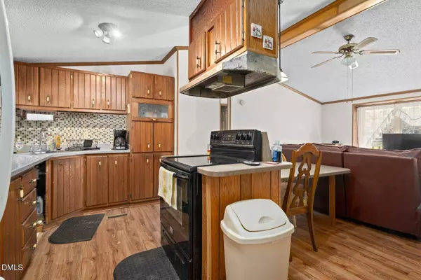 11972 Straight Gate Road, Whitakers, NC 27891