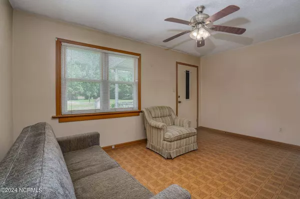 9932 Straight Gate RD, Whitakers, NC 27891