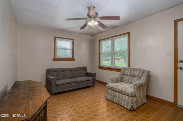 9932 Straight Gate RD, Whitakers, NC 27891