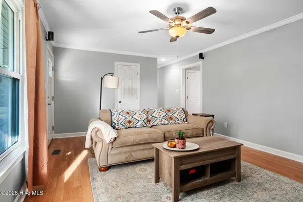 5224 Alonza LN, Bailey, NC 27807