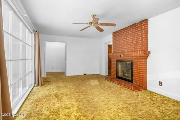 5333 Weaver RD, Elm City, NC 27822