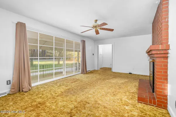 5333 Weaver RD, Elm City, NC 27822