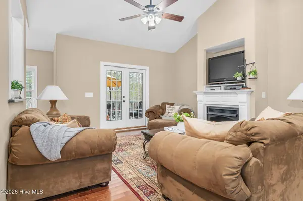 133 Shawnee DR, Louisburg, NC 27549