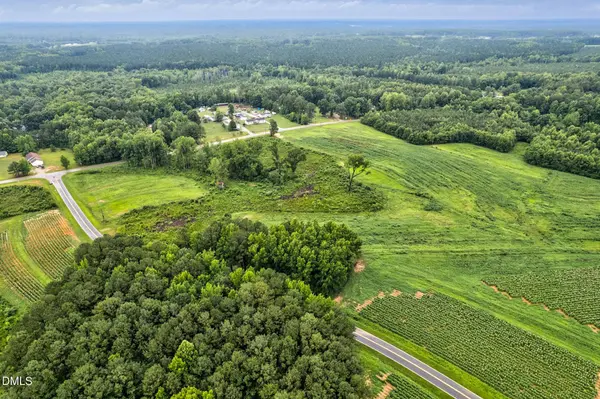 8 Murray Loop RD, Whitakers, NC 27891