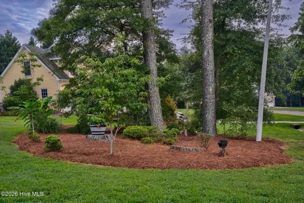 1101 Tyler Farms DR, Raleigh, NC 27603