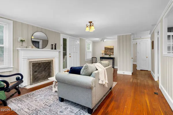 1009 Walnut ST W, Wilson, NC 27893