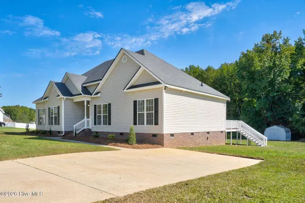 8453 Carter Grove DR, Elm City, NC 27822