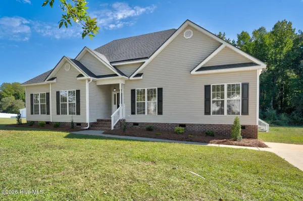 8453 Carter Grove DR, Elm City, NC 27822