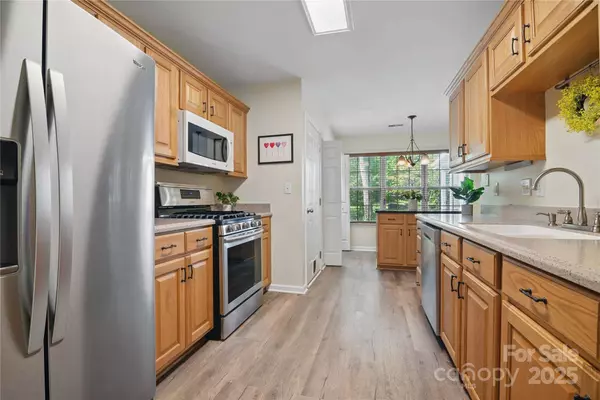 2856 Huckleberry Hill DR, Fort Mill, SC 29715