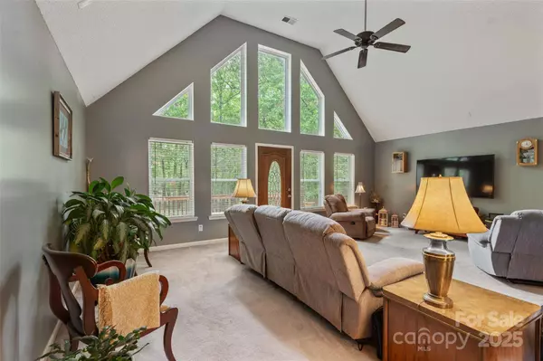 4038 Forest Brook DR, Edgemoor, SC 29712