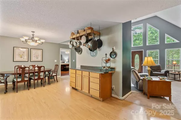 4038 Forest Brook DR, Edgemoor, SC 29712