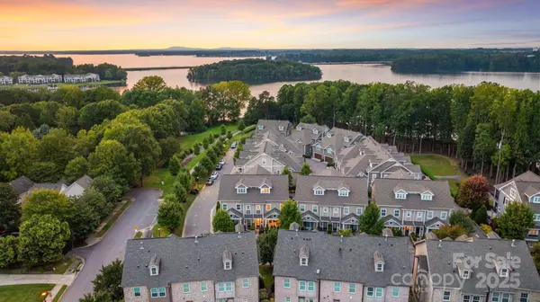 748 Amalfi DR, Davidson, NC 28036