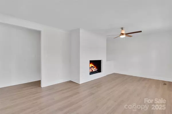 226 Laverne DR SW, Concord, NC 28025