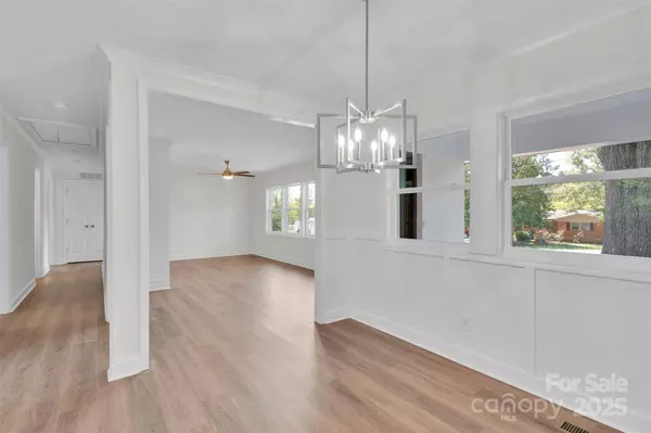 226 Laverne DR SW, Concord, NC 28025