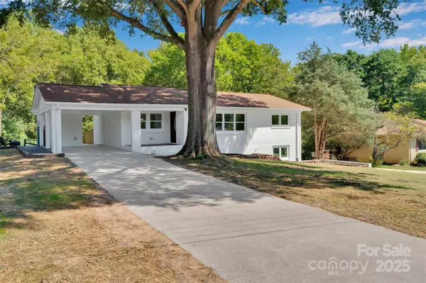 226 Laverne DR SW, Concord, NC 28025