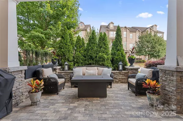 748 Amalfi DR, Davidson, NC 28036