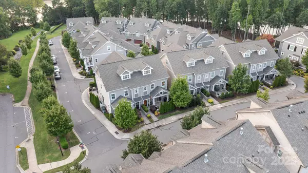 748 Amalfi DR, Davidson, NC 28036