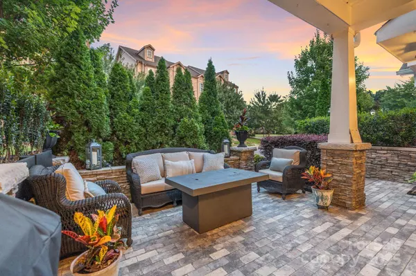 748 Amalfi DR, Davidson, NC 28036