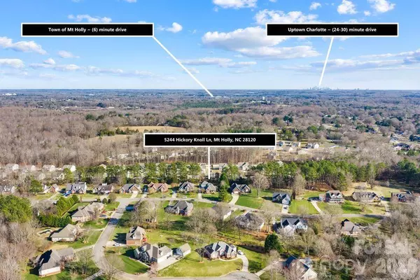 5244 Hickory Knoll LN, Mount Holly, NC 28120