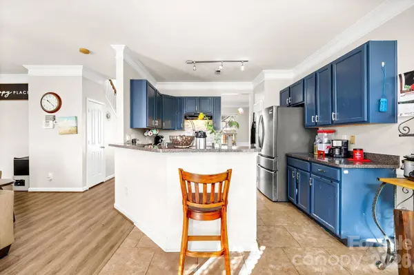 11702 Oak ST, Charlotte, NC 28269