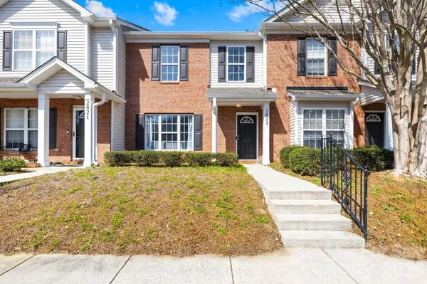 2823 Summergrove CT, Matthews, NC 28105