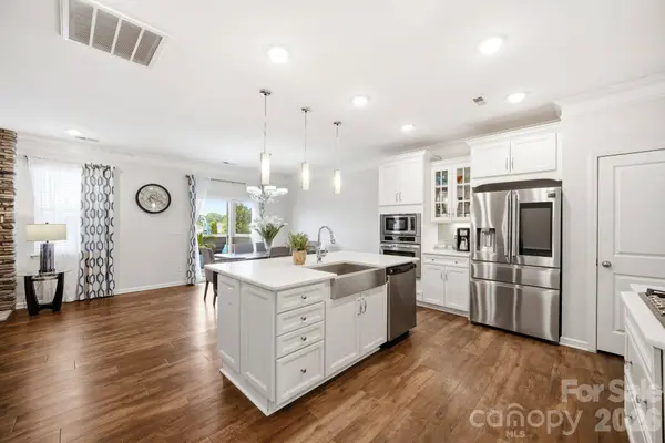 110 Caversham DR, Mooresville, NC 28115
