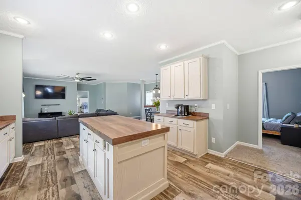 2460 Buffalo Hills DR, Concord, NC 28025