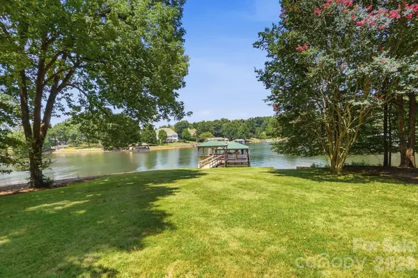 131 Pentland CT, Mooresville, NC 28117