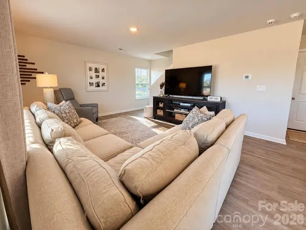 722 Hickory Point DR, Lexington, NC 27292