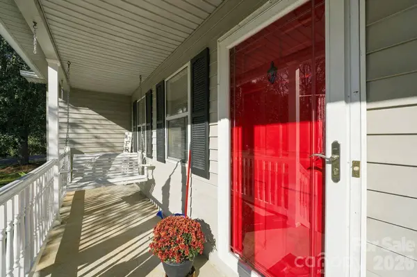 1295 Creekwood DR, Morganton, NC 28655