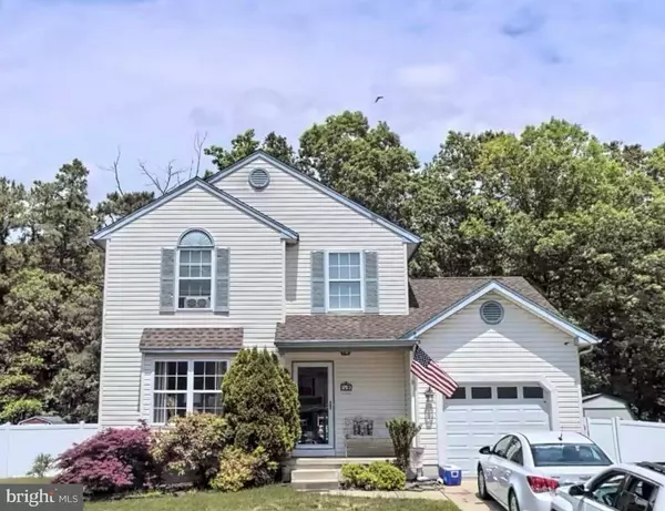 9 MONROE CT, Berlin, NJ 08009