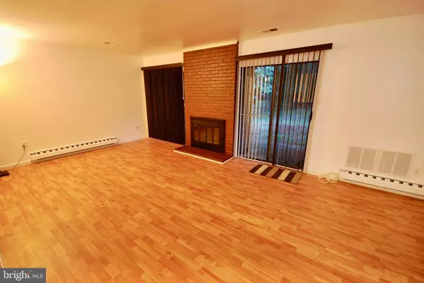 1105 BROMLEY EST, Pine Hill, NJ 08021