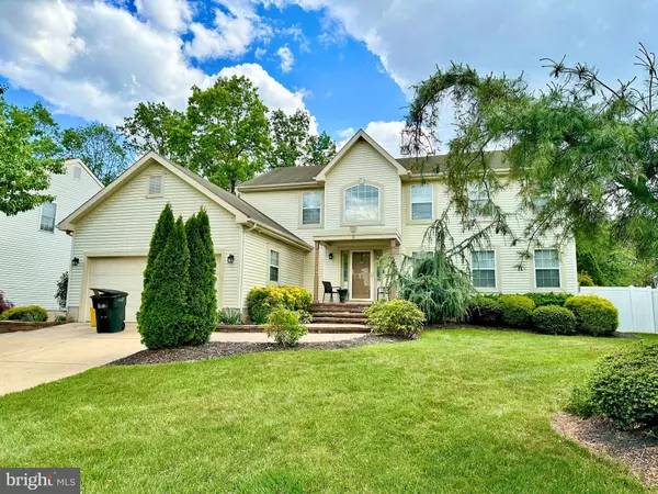 8 HIGH WOODS AVE, Sicklerville, NJ 08081